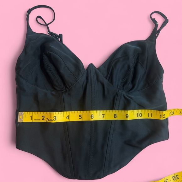 Urban Outfitters Black corset - Picture 4 of 6